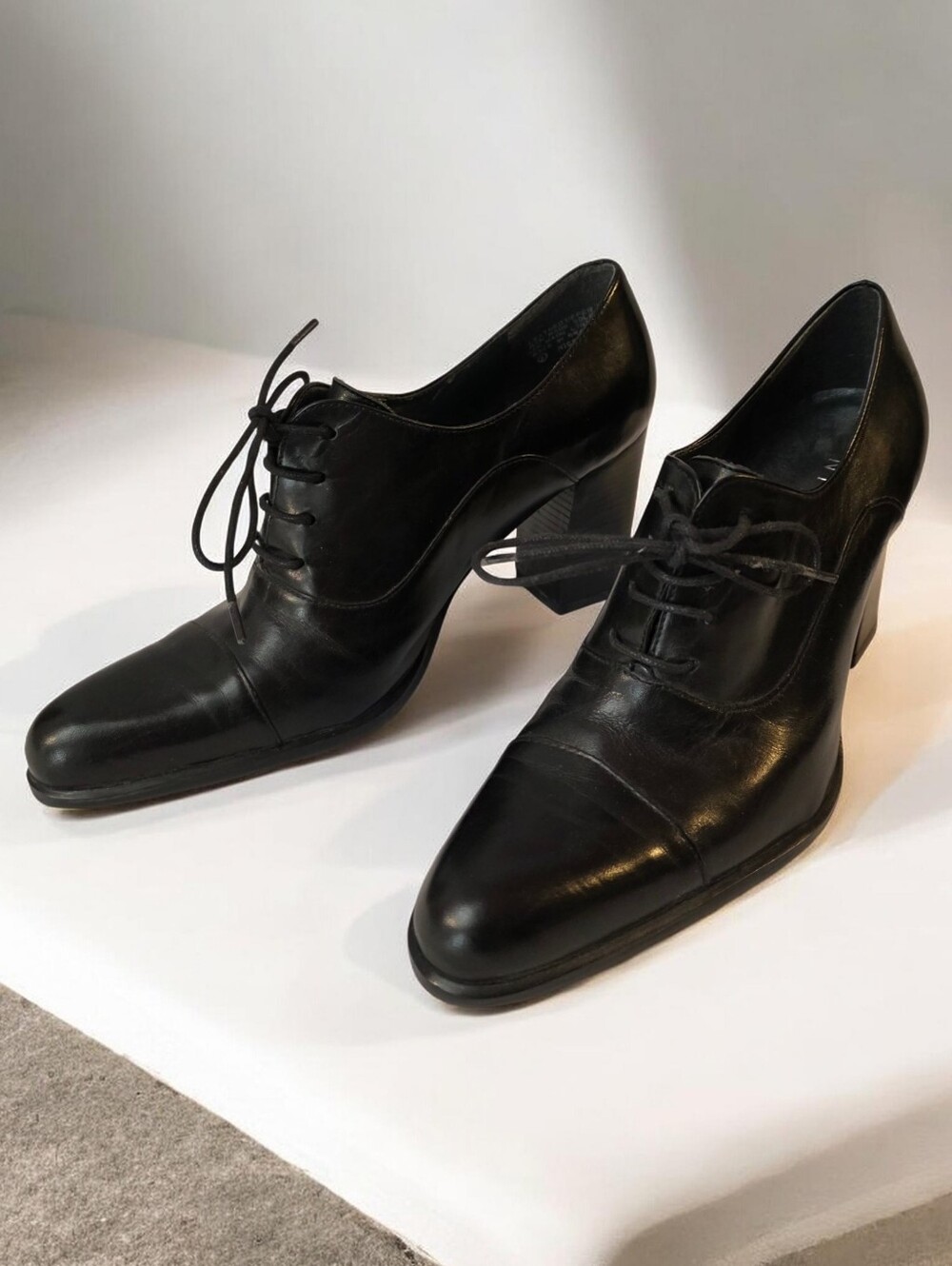 Nine West Black Leather Lace-Up Oxford Pumps Size 6.5